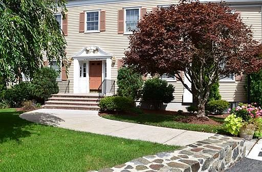 1st image of 22 Weatherly Dr Unit 1
