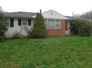 7708 Addison Rd, Masury, OH 44438