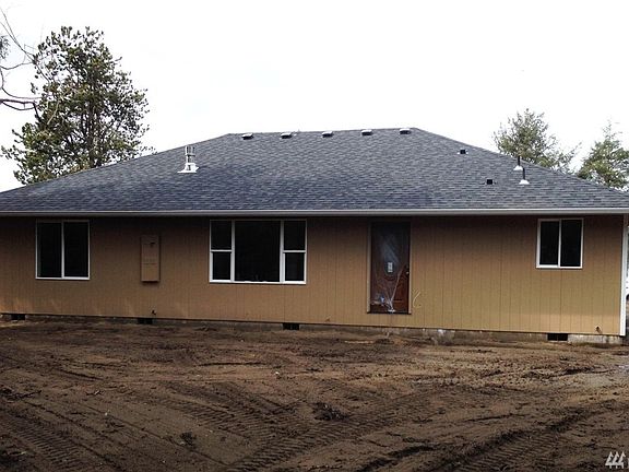 3rd image of 436 Canal Dr SE