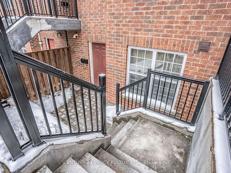 45 Strangford Ln #101 — Photo 3