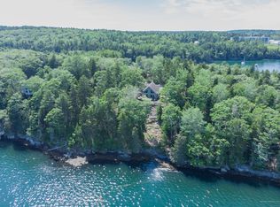 229 Farnham Point Rd, East Boothbay, ME 04544