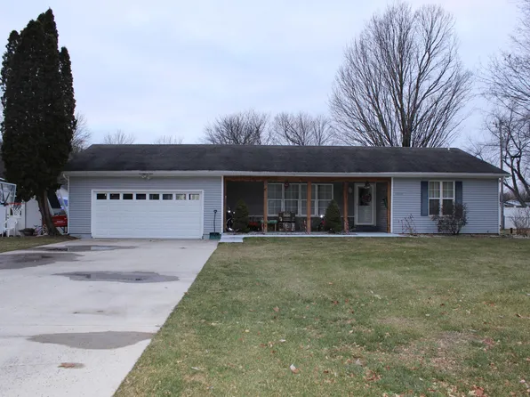 35403 Bellware Blvd, Paw Paw, MI 49079