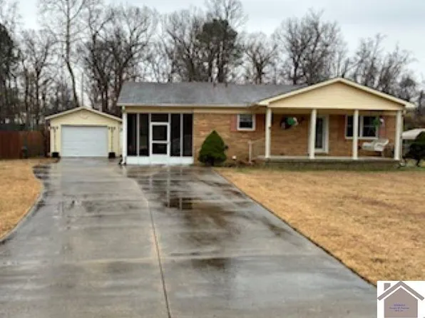 135 Southern Hts, Mayfield, KY 42066