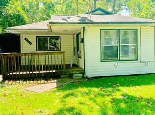 134 W Dent St, Clute, TX 77531