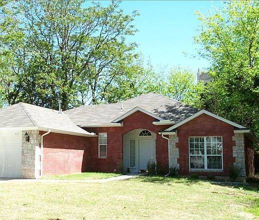 1st image of 411 Park Dr