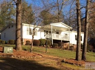 5340 Powerhouse Rd, Morganton, NC 28655