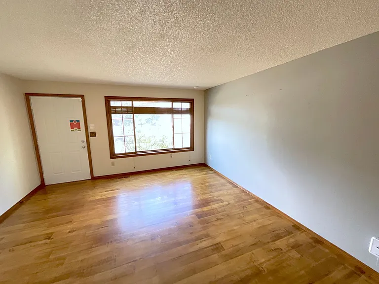 4375 Cassidy St — Photo 10
