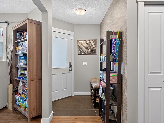 2nd image of 3763 Alexander Cres SW