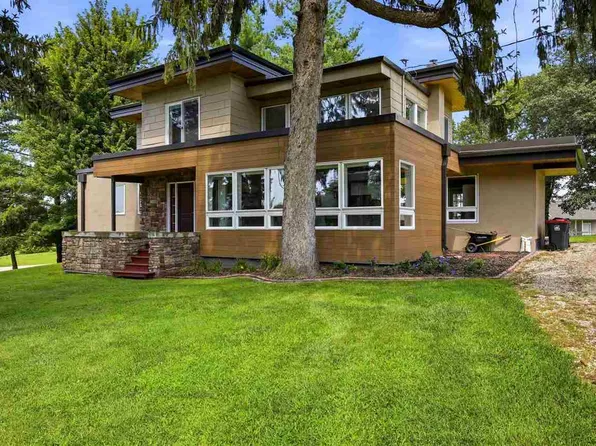 1420 Highway 965 NW, Swisher, IA 52338