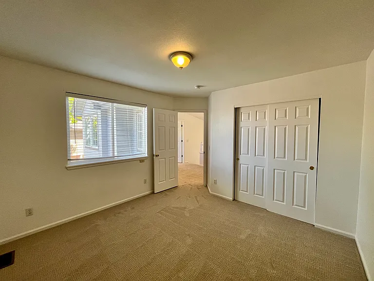 340 W 114th Pl — Photo 15