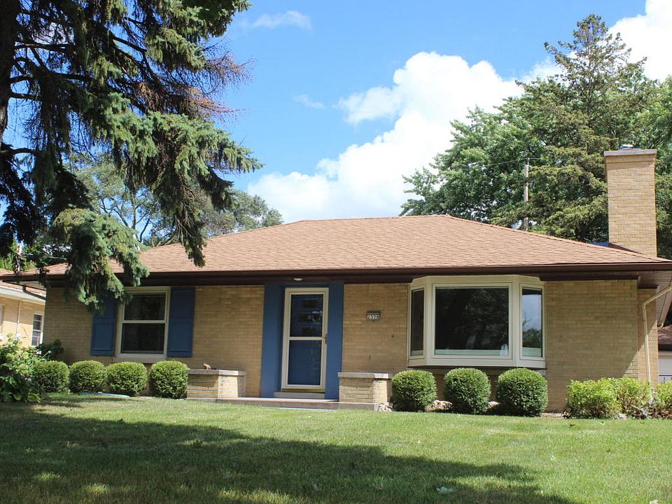 1st image of 2378 N 103rd St