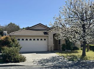2240 Garnet Dr, Vallejo, CA 94591