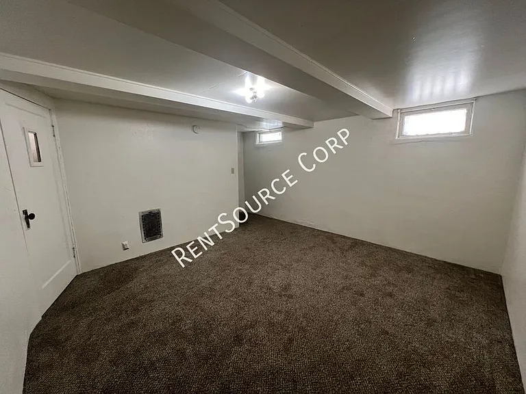 100 E Fredricks St #V — Photo 26