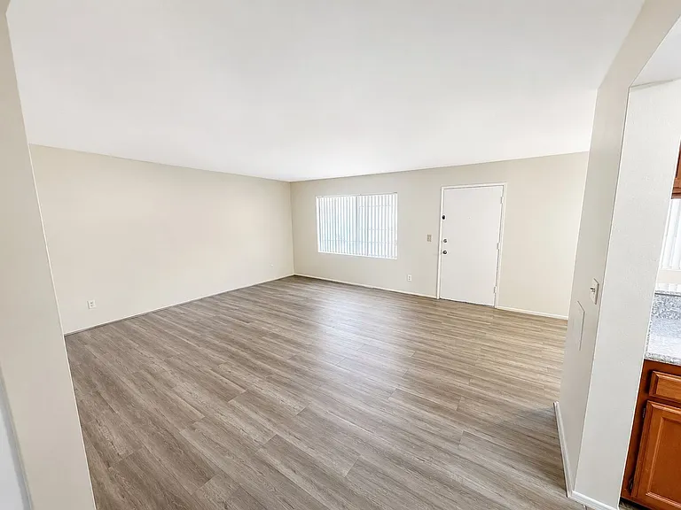 7138 Greeley St — Photo 7