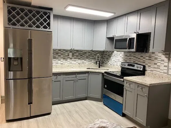 3181 SW 13th St APT 102, Miami, FL 33145