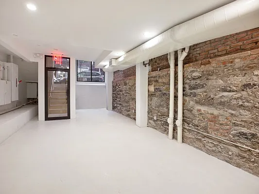 Sold by Sotheby's International Realty | media 4