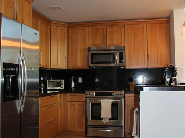 1745 E Hallandale Beach Blvd #103W — Photo 9