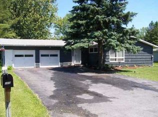 103 Altmont Dr, East Syracuse, NY 13057