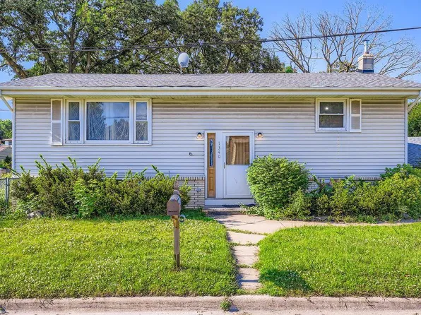 1340 Larpenteur Ave E, Saint Paul, MN 55109