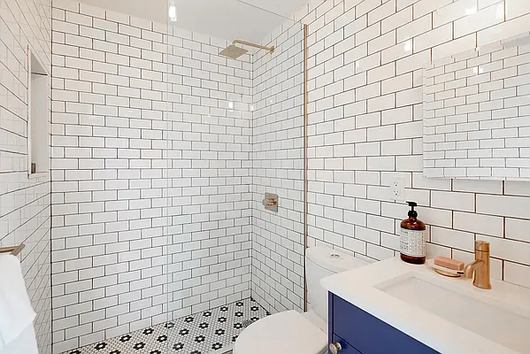 Rented by Freestone Property Group | media 9