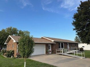 314 8th St, Springfield, SD 57062