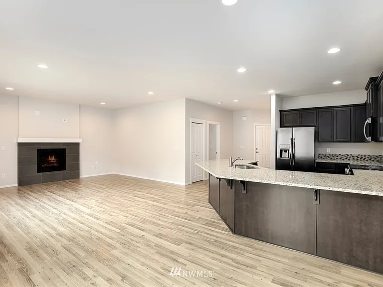 2730 Saga Ct NE — Photo 26