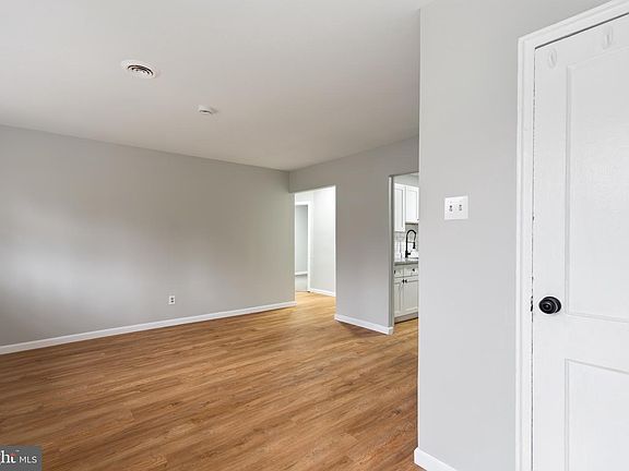 2nd image of 143 Kinsley Rd