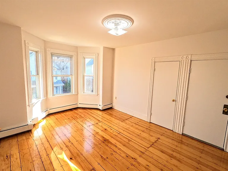 90 Wenham St #3 — Photo 16