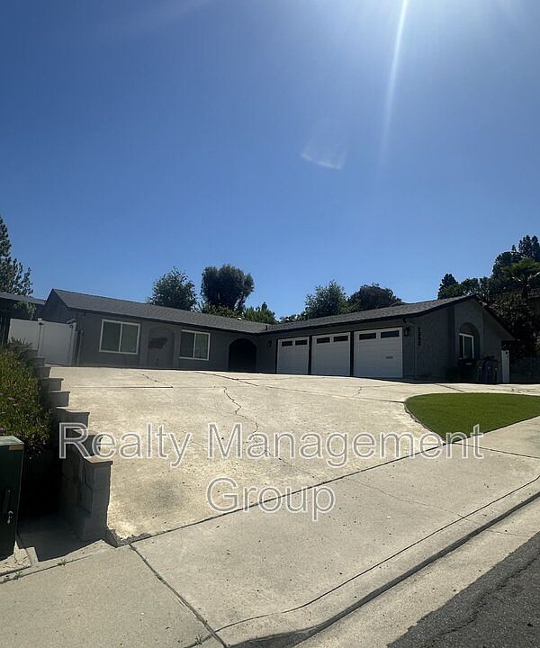 1st image of 2388 Windmill View Rd