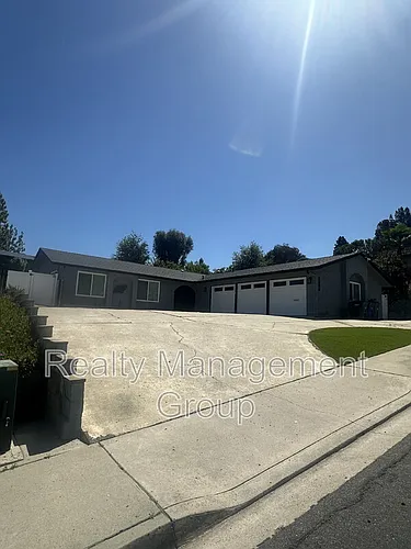 2388 Windmill View Rd Photo 1