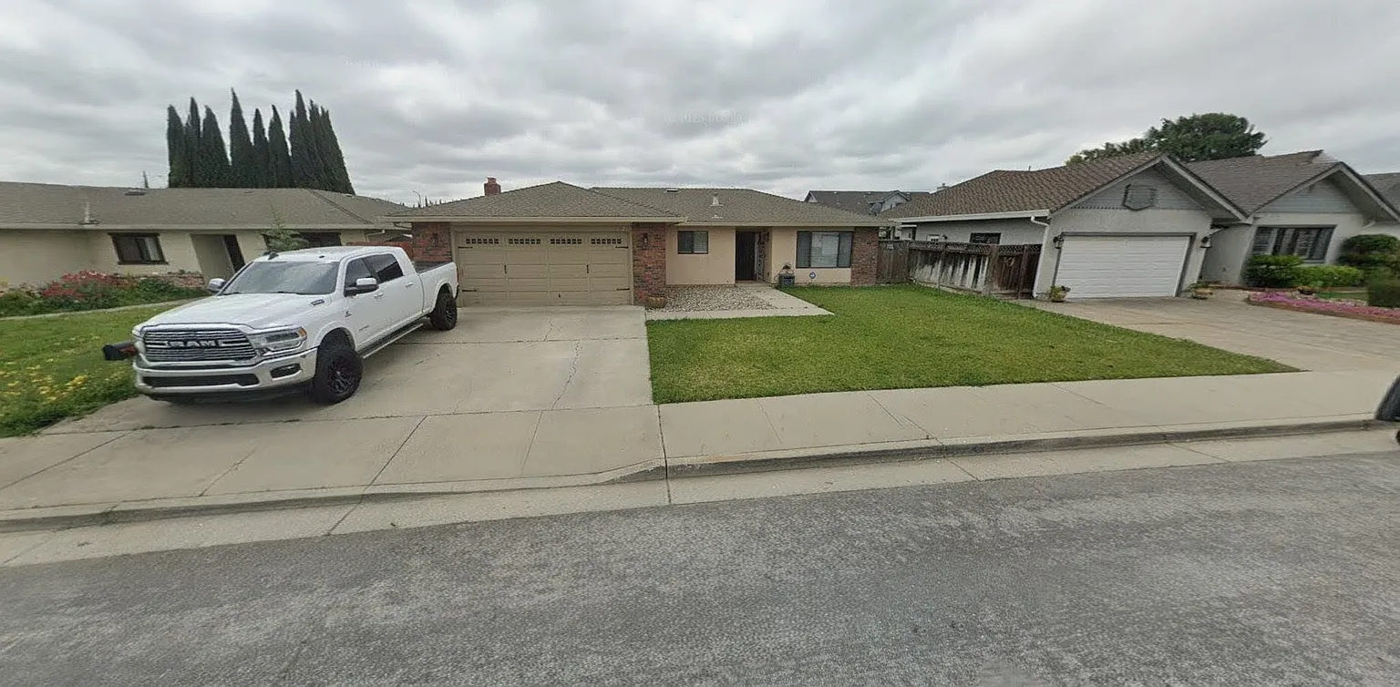 1521 Ghione Dr photo 1
