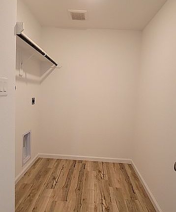 5th image of 2827 Chestnut Oak Cir