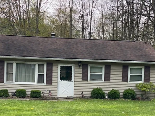 15307 Conaway Dr, Linesville, PA 16424