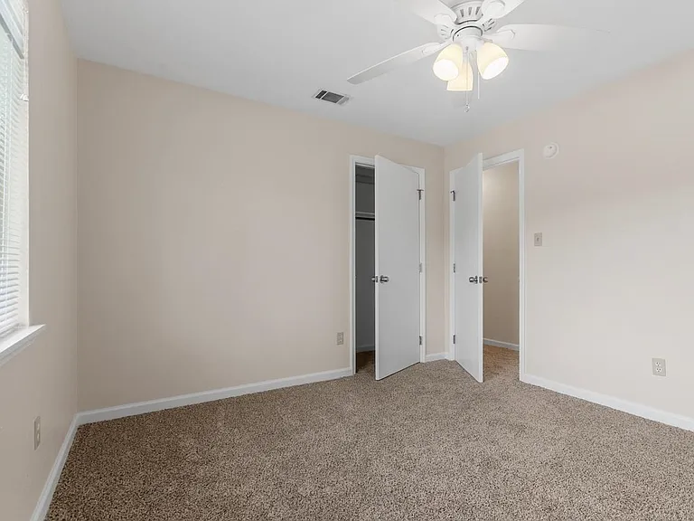 2188 Claremont Ln #C — Photo 25