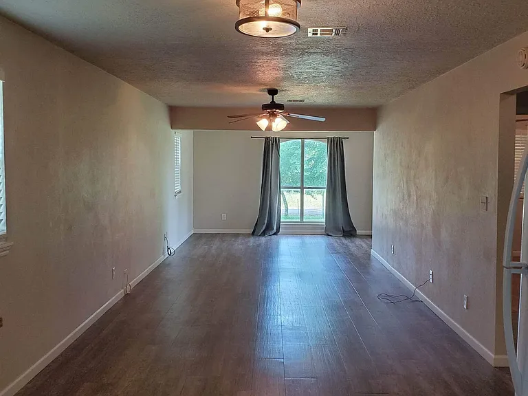 9640 County Road 1550 — Photo 5