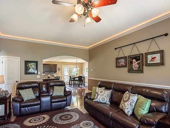 5th image of 156 Turnstone Ln