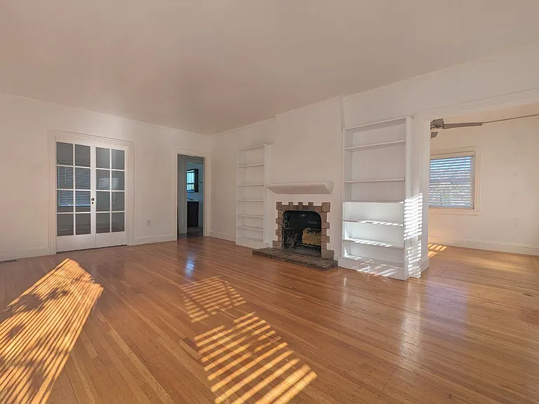 4736 Meldon Ave — Photo 17