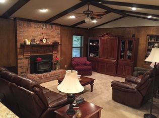 4976 Hawthorne Dr, West Des Moines, IA 50265