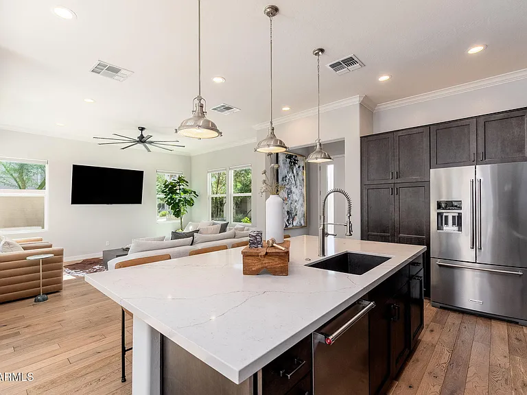 1555 E Ocotillo Rd #9 — Photo 9