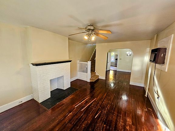 3rd image of 341 Hillcrest Ave