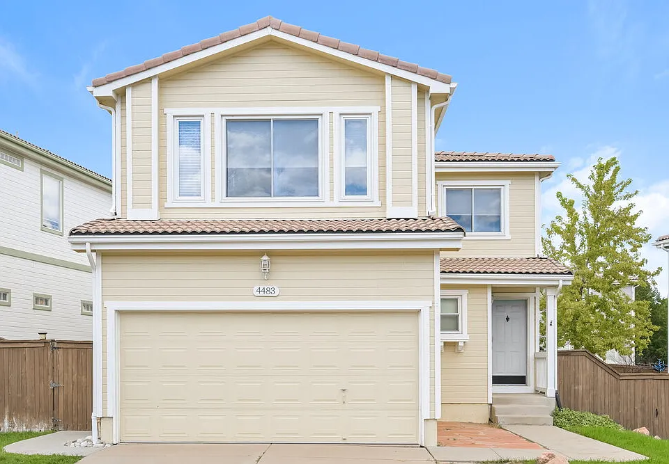 4483 Lyndenwood Point