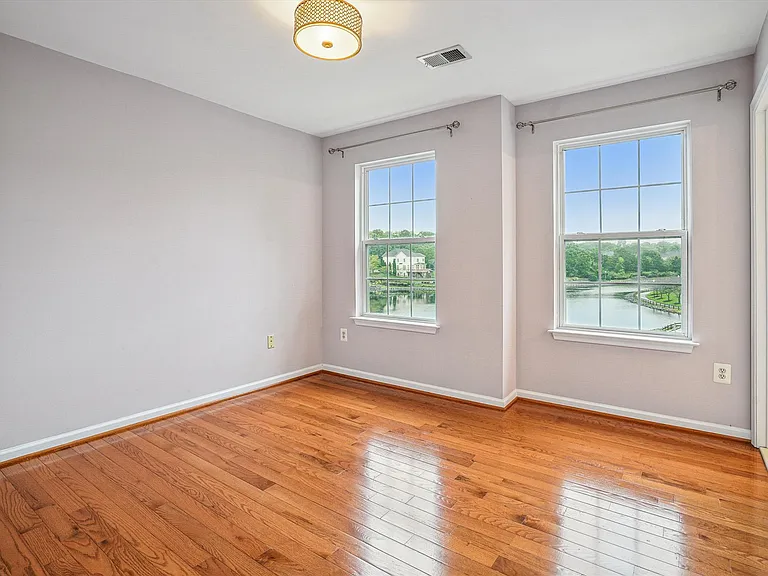 9305 Sumner Lake Blvd — Photo 24
