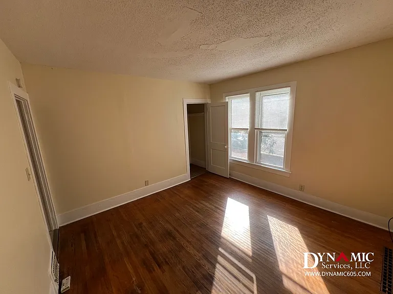 434 N Spring Ave | All Utilities Paid by Landlord — Photo 51