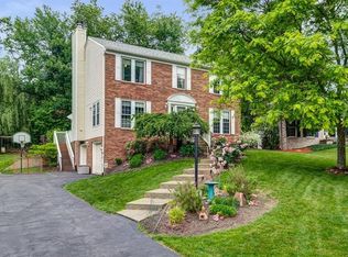 1611 Saint Andrews Ct, Pittsburgh, PA 15237