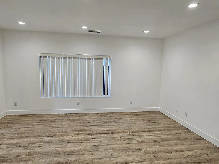 431 Jasmine Ave — Photo 4