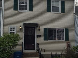 5 Warebrook Vlg, Ware, MA 01082