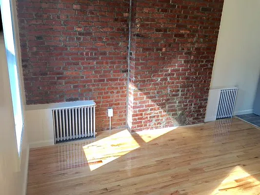 Rented by Fifth & Forever LLC | media 7