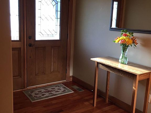 2nd image of 6508 S Shannon Cir