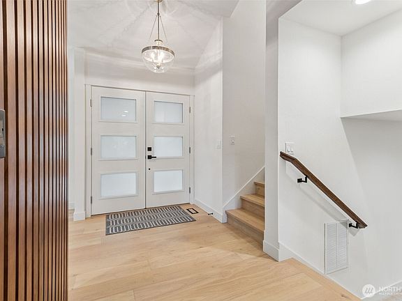 5th image of 14925 258th Avenue SE