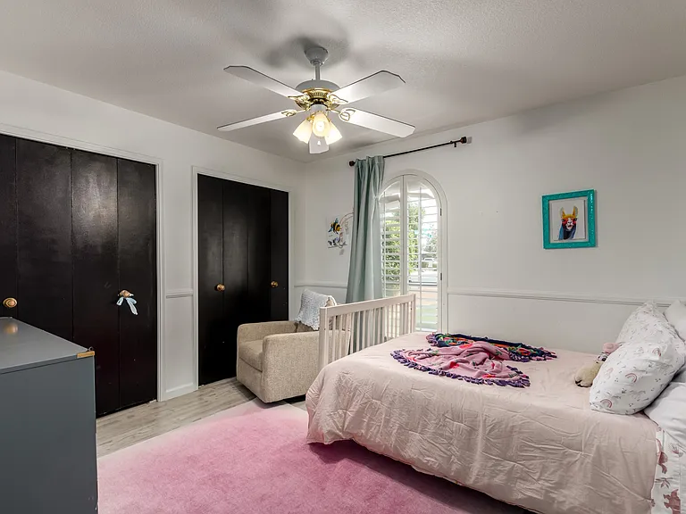 2042 E Laguna Dr — Photo 13